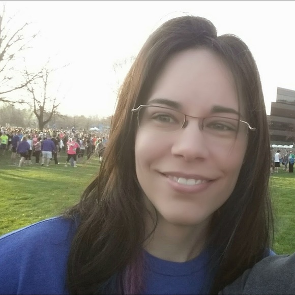 Meet your Posher, Kristy - Picture 1 of 1